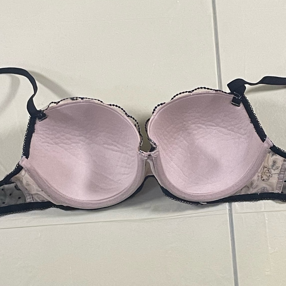 Victoria's Secret Nude and Black Floral Embroidered Bra - Picture 13 of 15